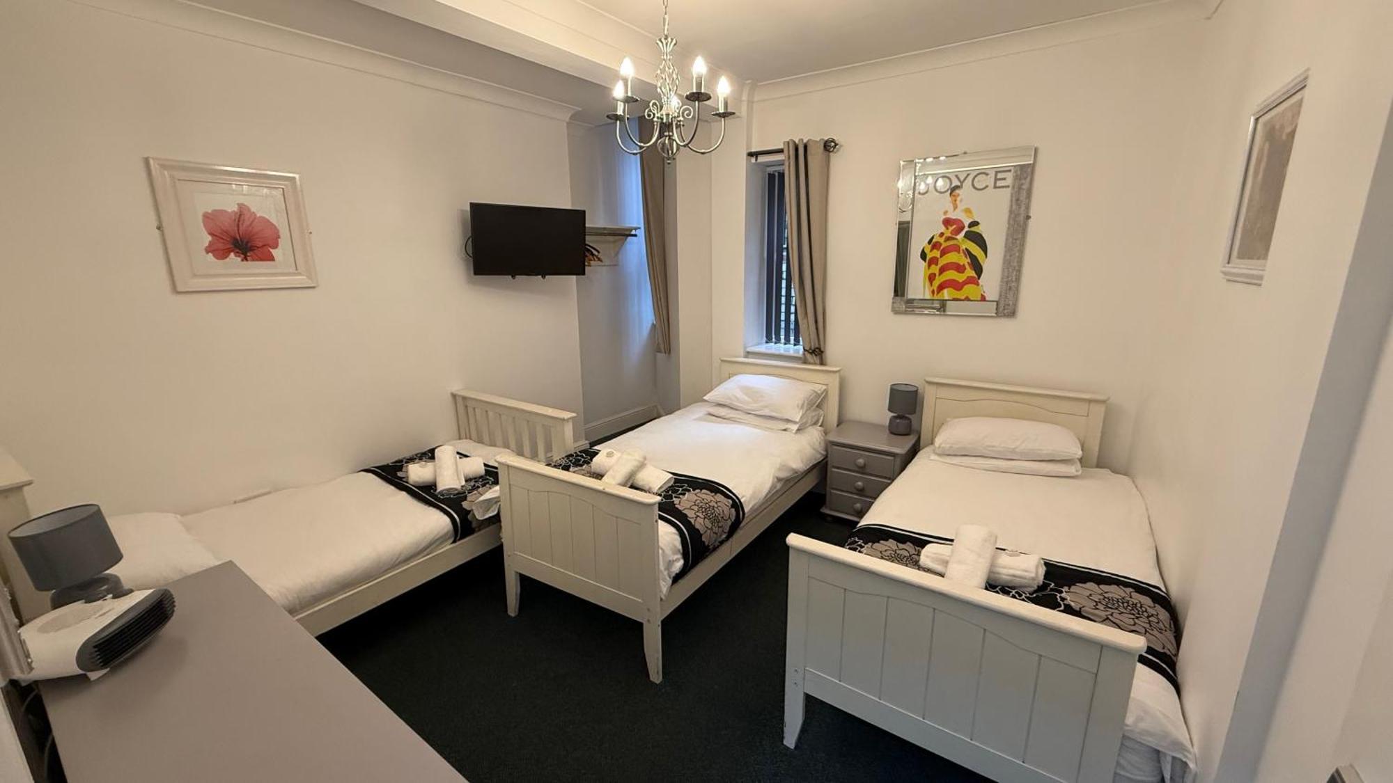 Hotel 119 Darlington  Bagian luar foto